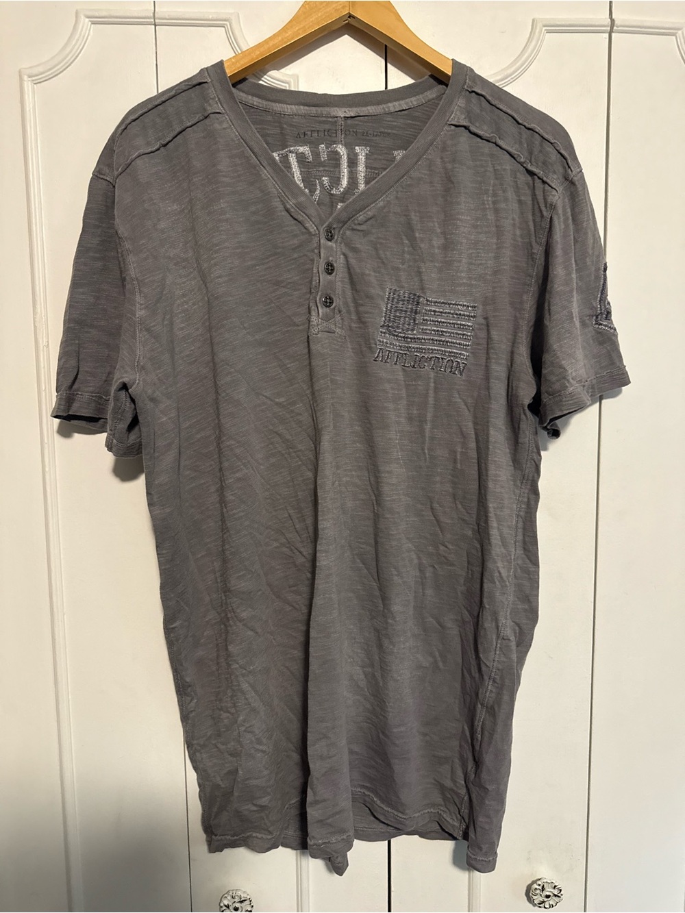 Affliction Short-Sleeve Grey Henley with Embroidered Flag
